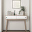 Table d'entrée avec 2 portes coulissantes blanches, console avec espace de rangement et pieds en bois, table de canapé derrière le canapé pour le couloir, salon, couleur naturelle