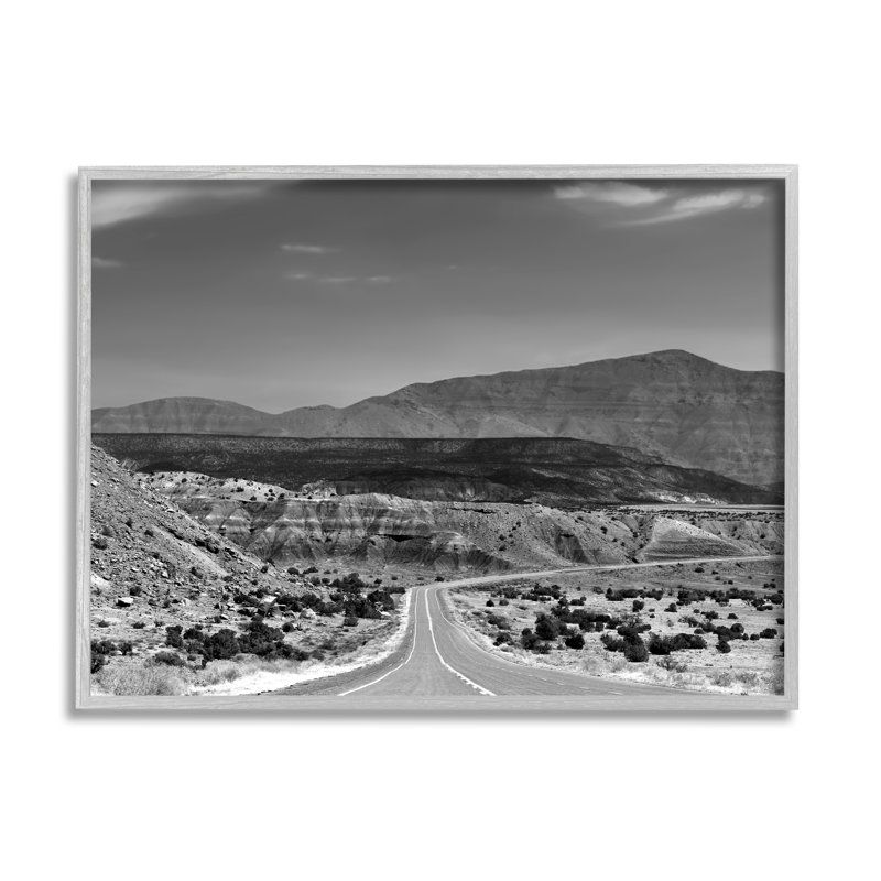 «Desert Canyon Road» encadré sur bois par Steve Toole, H 24 po x l 30 po x P 1,5 po, Estampe numérique Farmhouse