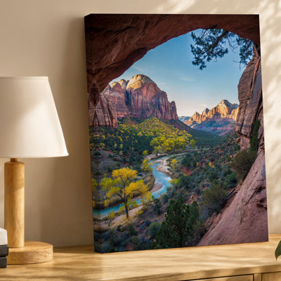 Toile, "Un paysage de canyon à couper le souffle à l'aube", art mural sur roches rouges