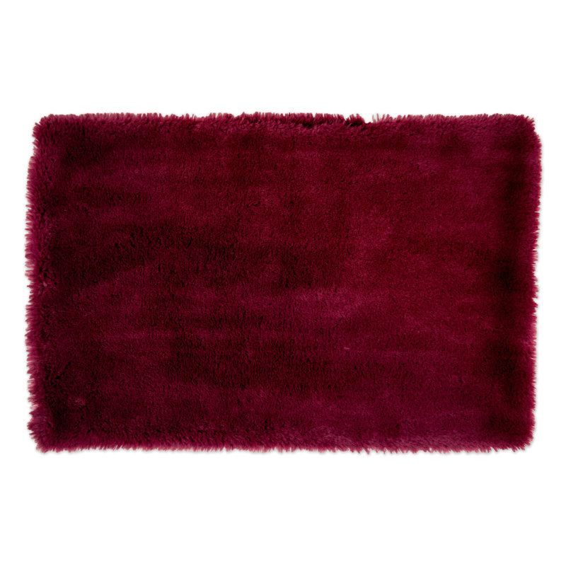 Tapis en fausse fourrure Kerner, Canneberge, Très très grand (l 42 po x P 27 po x H 2 po)