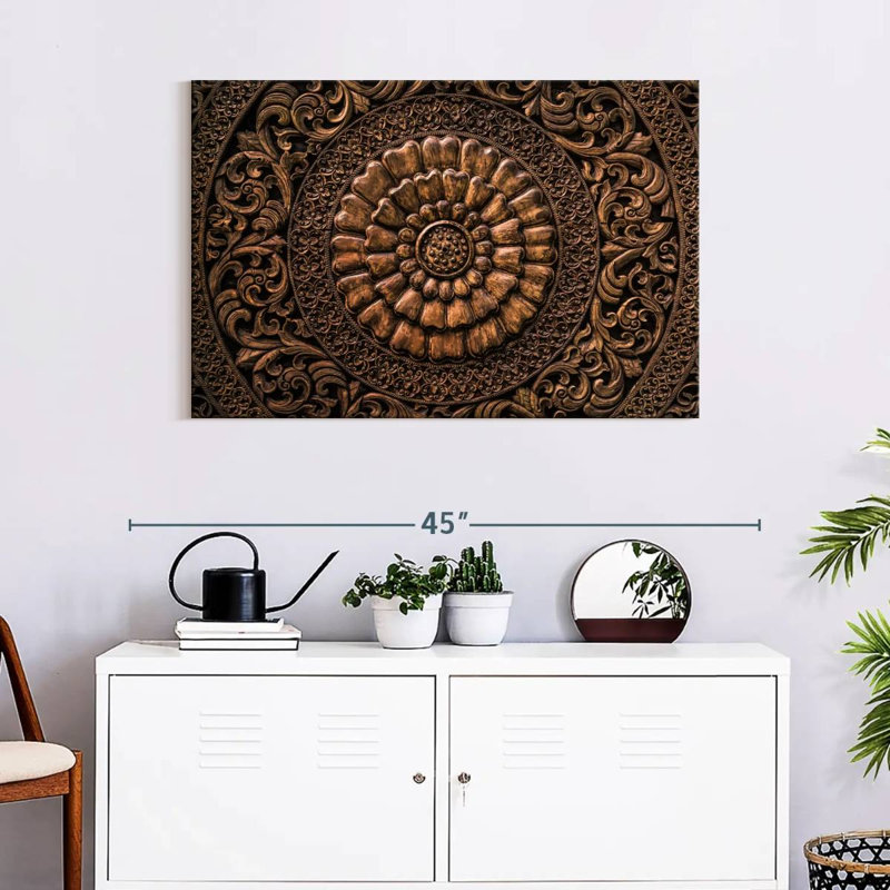 Senne Round Floral Carving