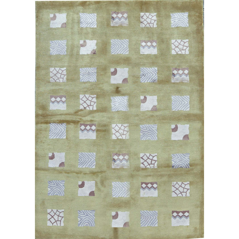 Patchwork Area Rug in Light Green/White/Blue
