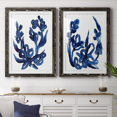 «Indigo Brush Blooms I», reproduction encadrée de qualité supérieure - prête à être accrochée