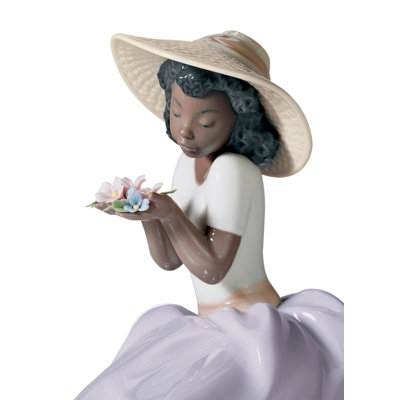 Sweet Fragrance Girl Figurine