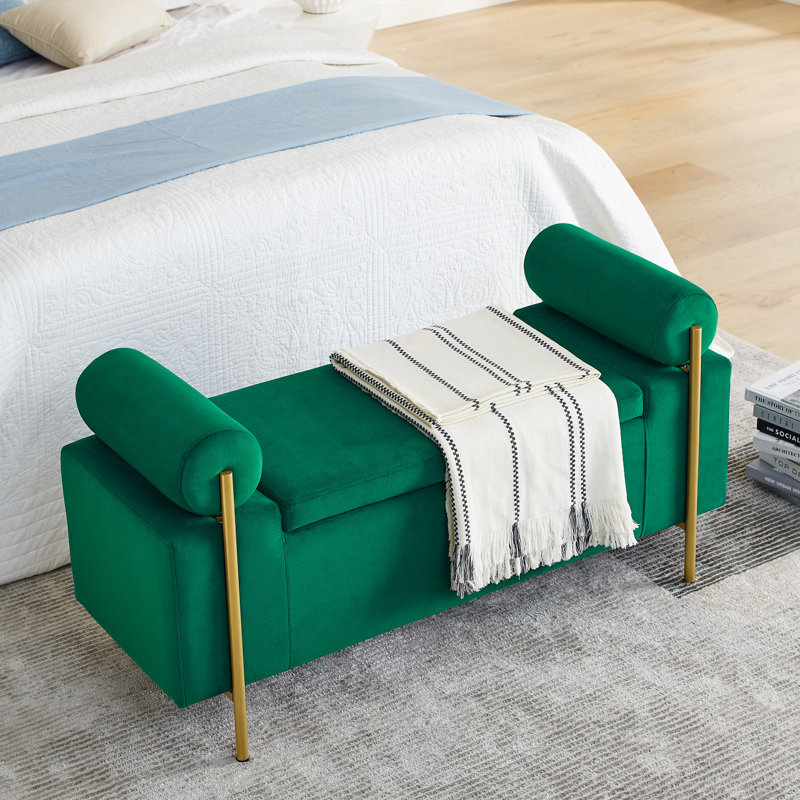 Élégant banc de rangement rembourré avec accoudoirs cylindriques et pieds en fer pour le couloir salon chambre à coucher