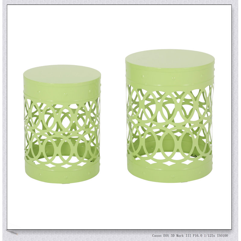 Ensemble de tables d'appoint modernes en métal avec fabrication en fer durable et conception circulaire élégante pour une utilisation intérieure ou extérieure