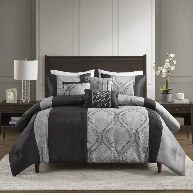 Black and Silver Full Microfiber Jacquard Comforter Set