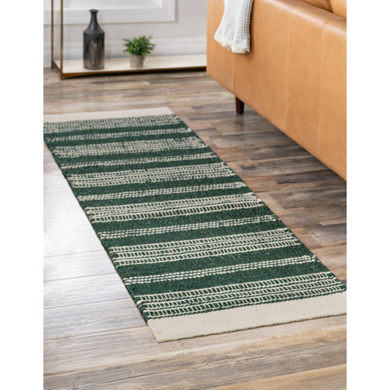 Tapis vert / beige tissé à la machine Aurimas, Tapis de couloir 2 pi x 5 pi 1 po