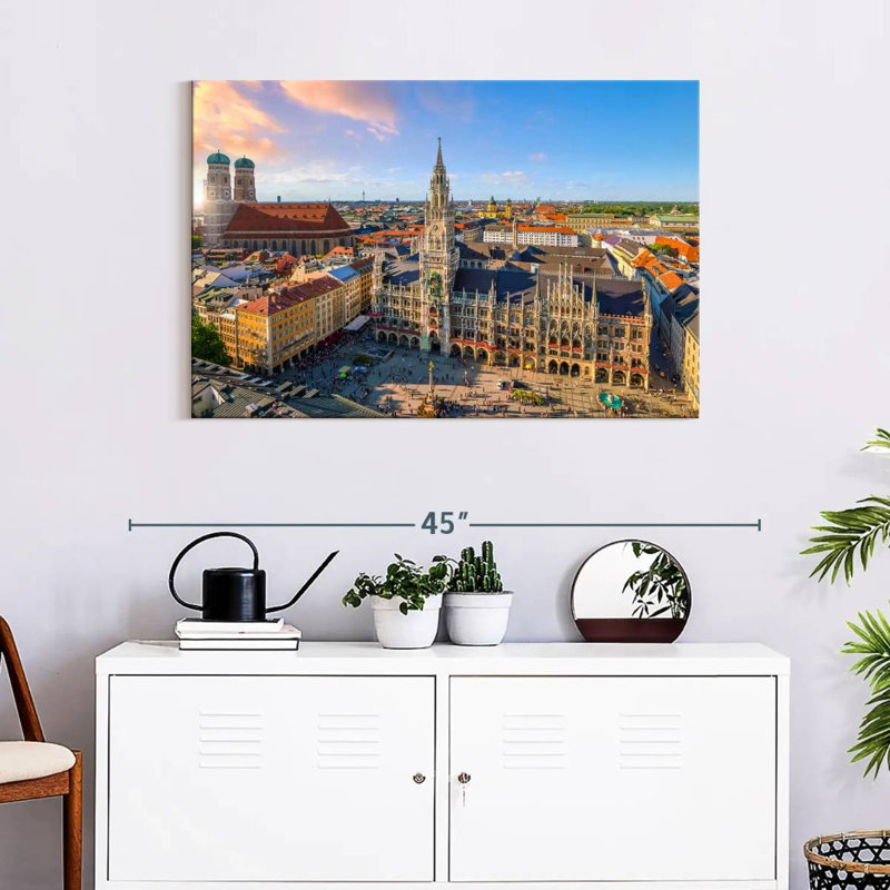 Silhouette de Munich, H 24 po x l 36 po
