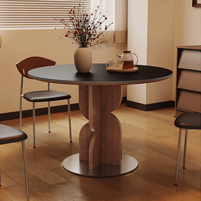 Table de salle à manger en noyer
