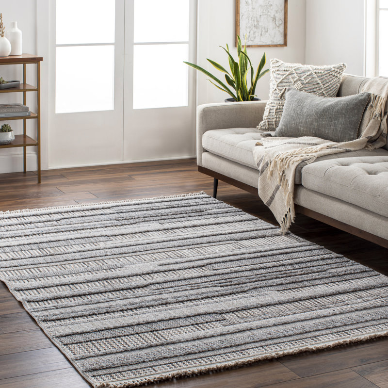Tapis Issaiah, Rectangle 7 pi 10 po x 10 pi