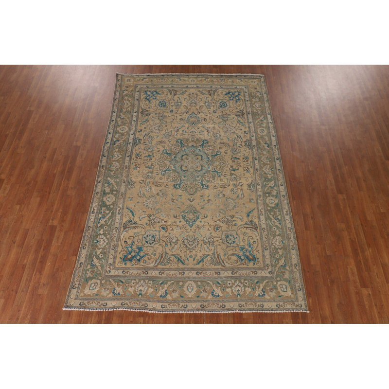 Tapis traditionnel délavé 7 x 10