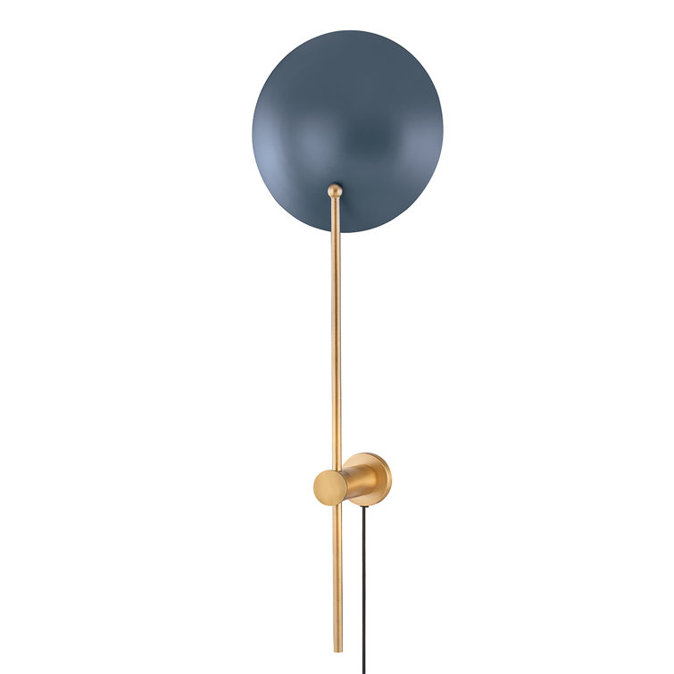 Plug-in Armed Sconce