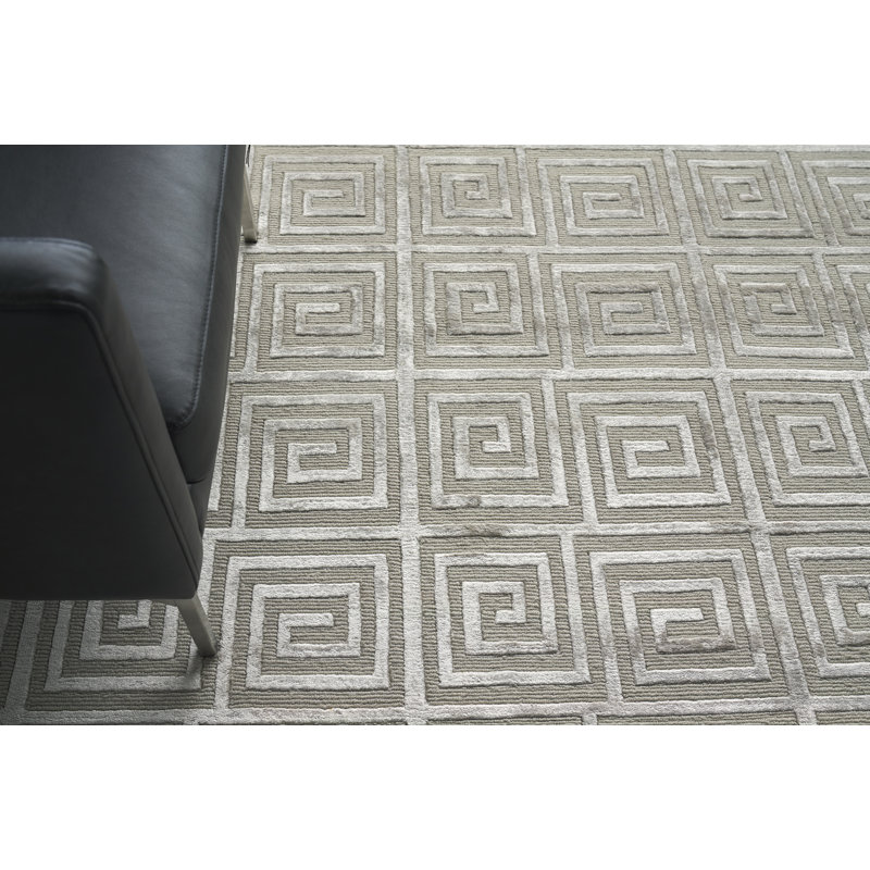 Greek Key Geometric Area Rug in Blue, Rectangle 9' x 12', Silver