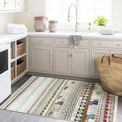 Tapis décoratif multicolore à motifs clairs et multicolores de la collection Barcelona