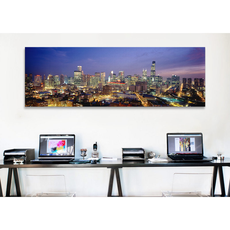 « immeubles allumés au crépuscule chicago, illinois », reproduction de photo sur toile, H 24 po x l 72 po x P 1,5 po