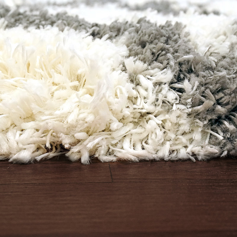 Tapis ivoire/gris Carrasquillo, Rectangle 5 pi 3 po x 7 pi 7 po