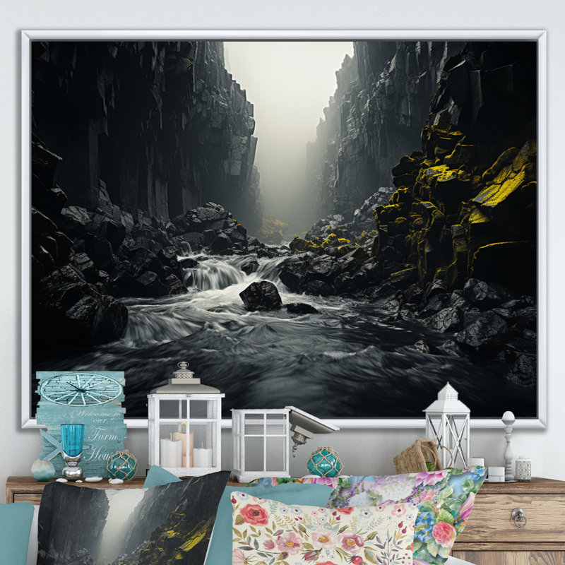 Chute d'eau dynamique - impressions sur toile, H 16 po x l 32 po x P 1 po, Cadre flottant blanc