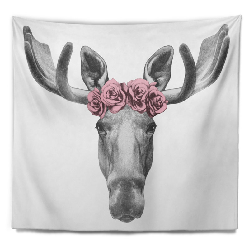 Tapisserie orignal avec couronne florale, H 32 po x l 39 po