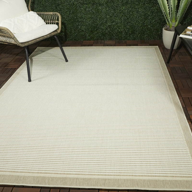 Tapis beige rectangulaire intérieur / extérieur tissé à la machine Dota, Rectangle 7 pi 10 po x 10 pi