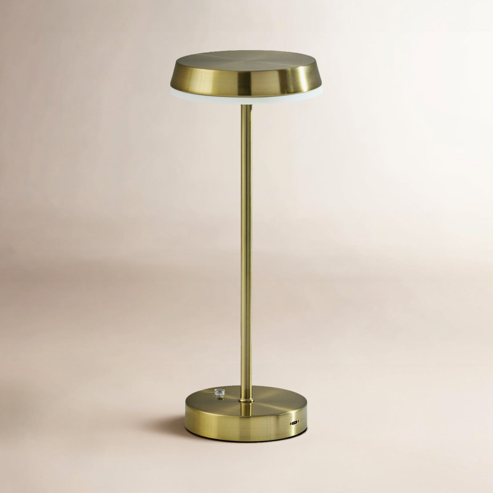 Daebreon Table Lamp, Antique Brass