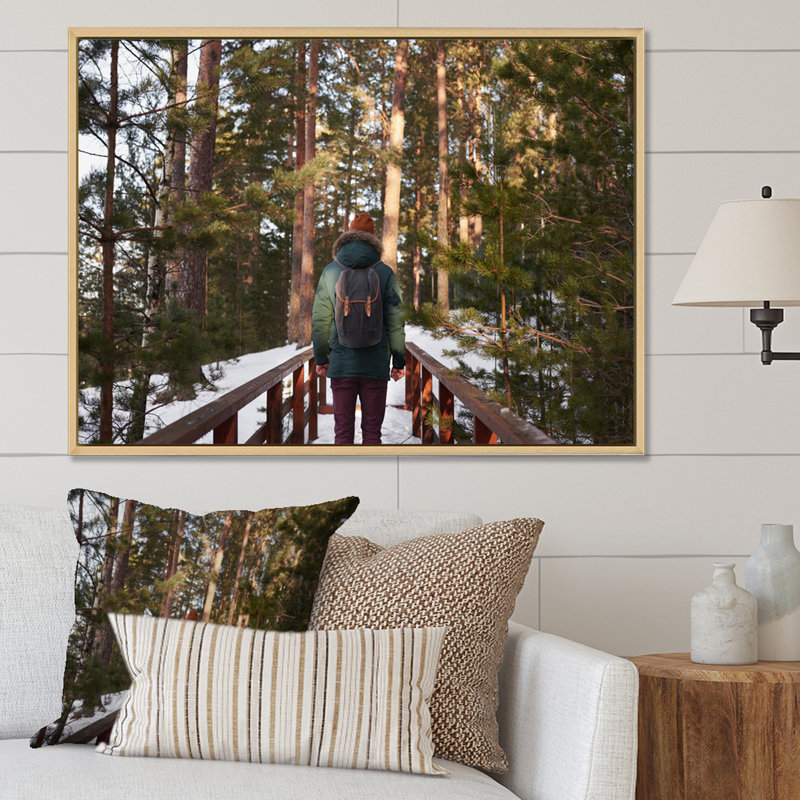 Randonnée dans la forêt d'hiver - Reproduction, Cadre naturel flottant, H 30 po x l 40 po x P 1,5 po