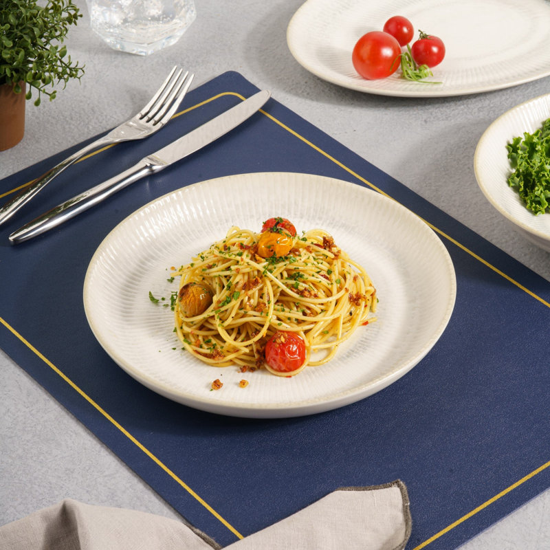 Assiette plate en porcelaine Paros-Shell Aqua Premium | Va au micro-ondes et au lave-vaisselle, 9x9x1.1"