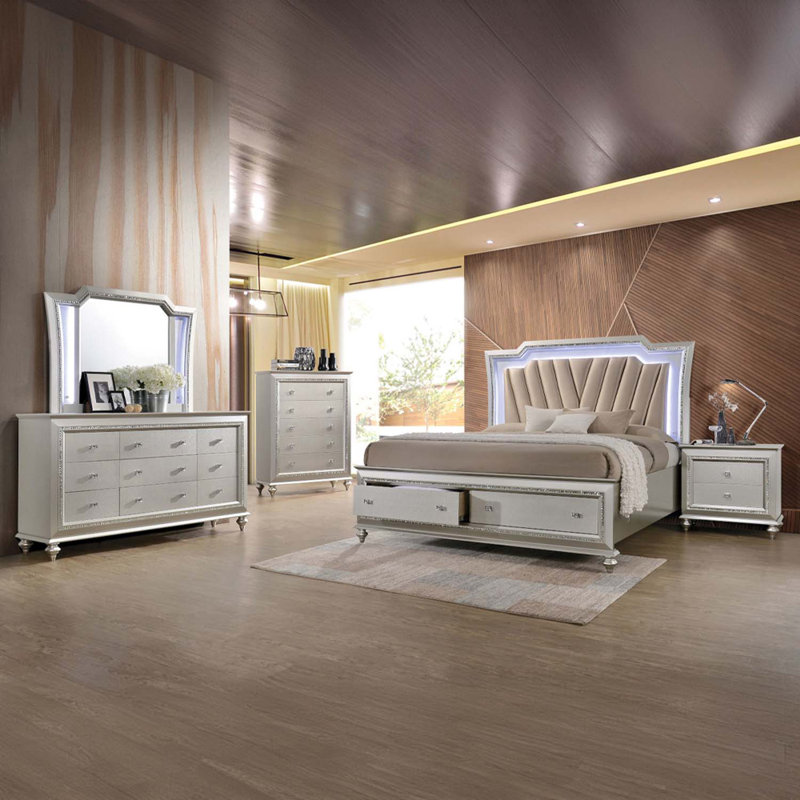 Commode 9 tiroirs Kaitlyn, finition champagne