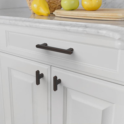 Paquet de 10 poignées d'armoire, poignée moderne en alliage de zinc pour la cuisine et la salle de bain, trou central de 3,75 po, poignées de tiroir ambidextre durables