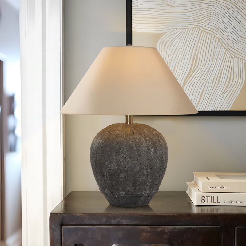 Lampe de table en céramique Kula , Blanc, crème, H 21,65 po x l 17,99 po x P 17,99 po