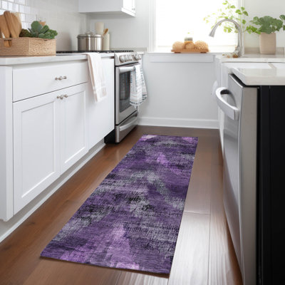 Malm Washable Chevron Indoor / Outdoor Rug