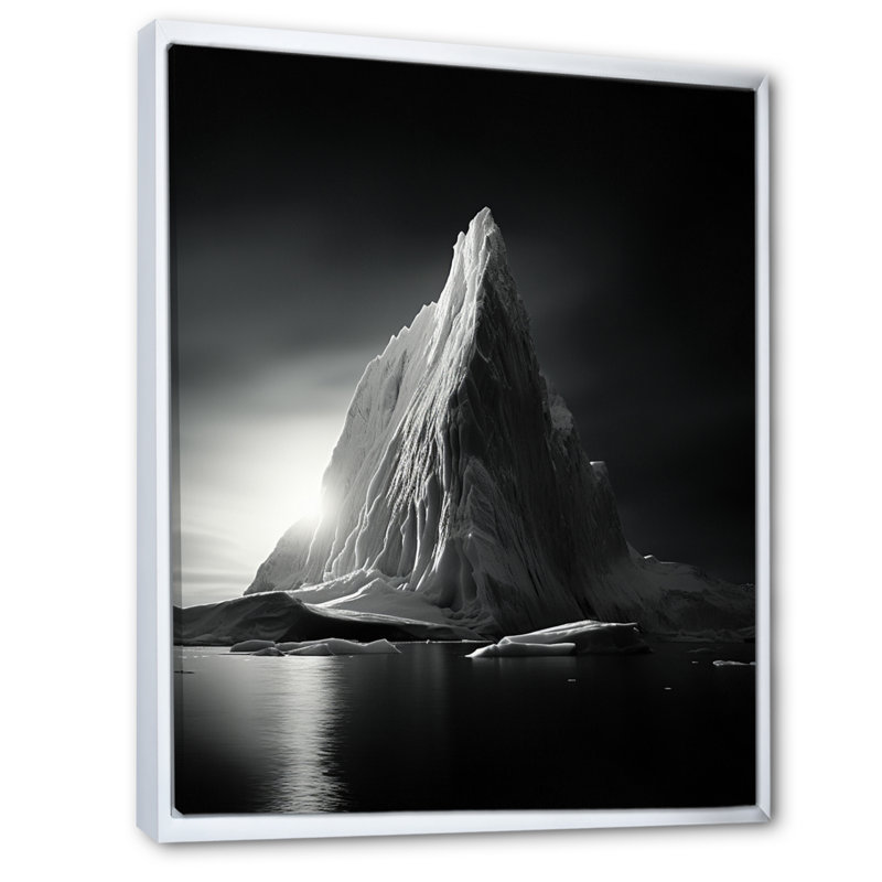 «Grey Iceberg Frozen Illumination», reproduction sur toile, H 32 po x l 24 po x P 1 po, Cadre flottant blanc