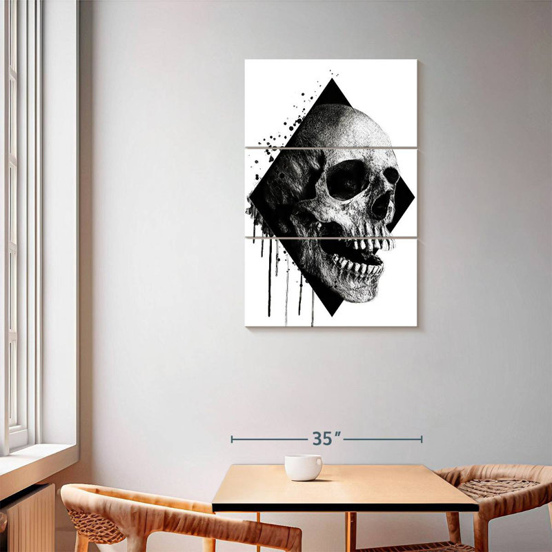 Tête de mort grunge Hitzel, H 57 po x l 36 po