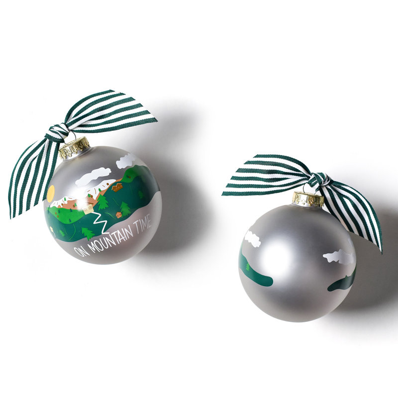 Ornement en forme de boule sur le Mont