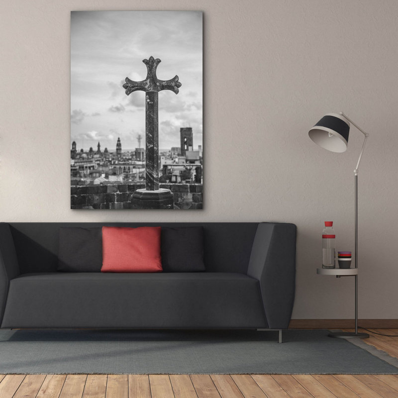 Art mural sur toile Epic Graffiti «Cathedral View Barcelona Bw» par Nathan Larson, H 60 po x l 40 po