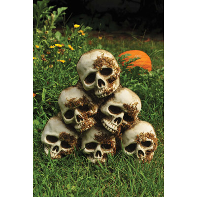 Gissell 18 Inch Skull Pyramid