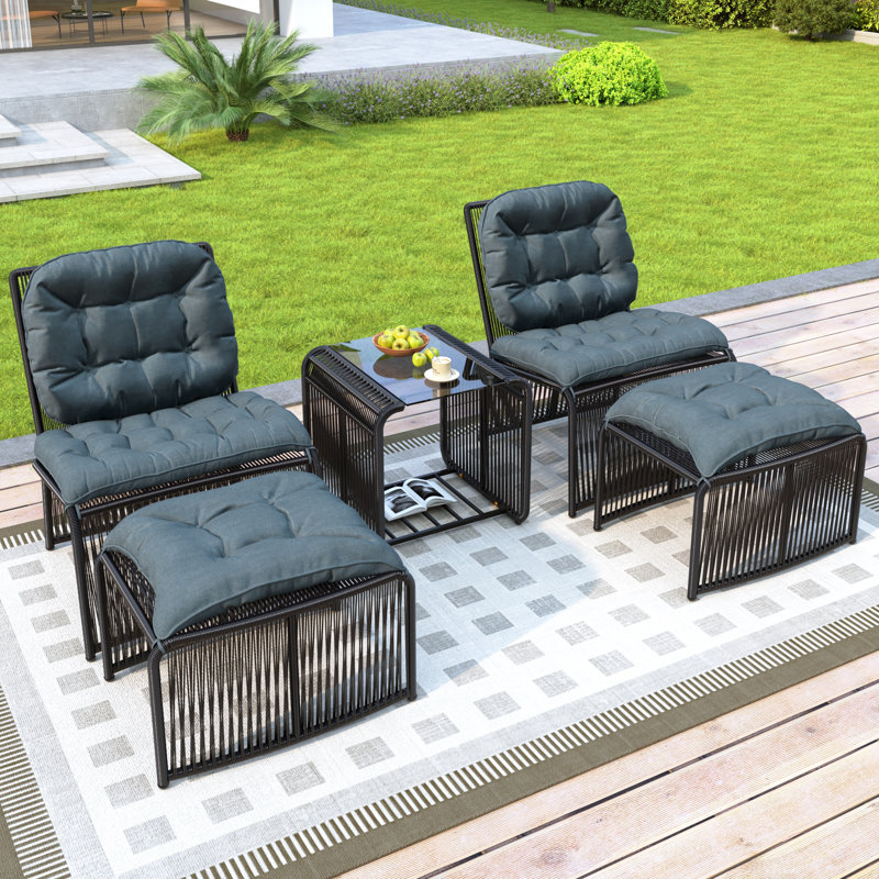 4 - Person Seating Group With Cushions
