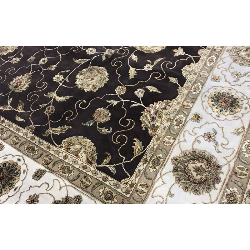Tapis brun et ivoire de haute qualité noué à la main
