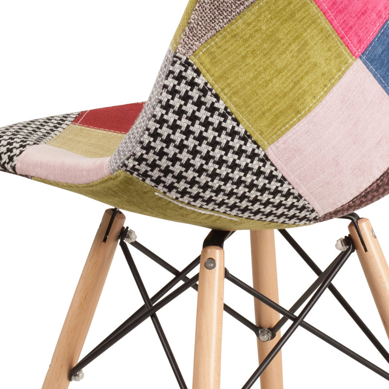 Chaise en tissu Dawneen avec pieds en bois