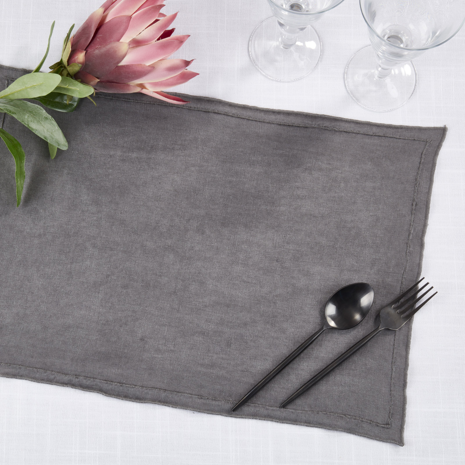 Stonewashed Linen Placemat, Gray