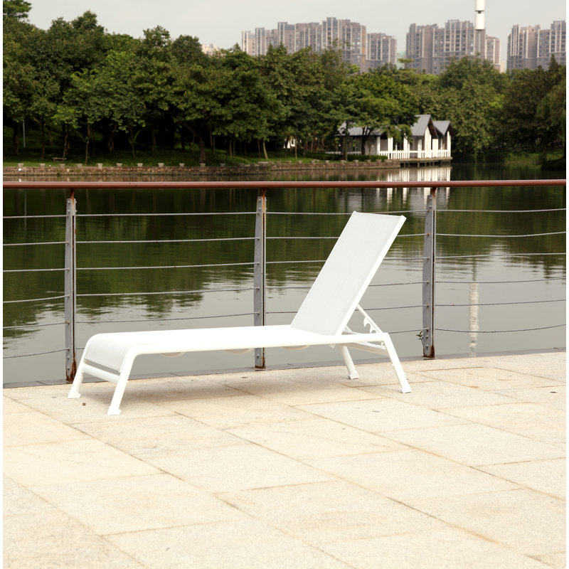 Chaise longue inclinable de 81 po Louisville, Blanc