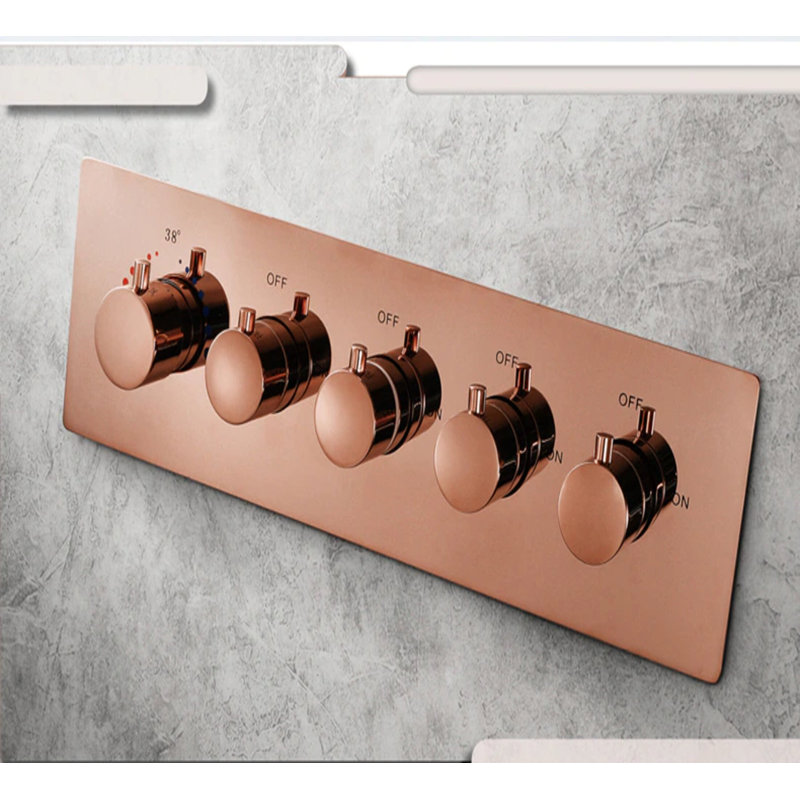 Douche de plafond en or rose poli