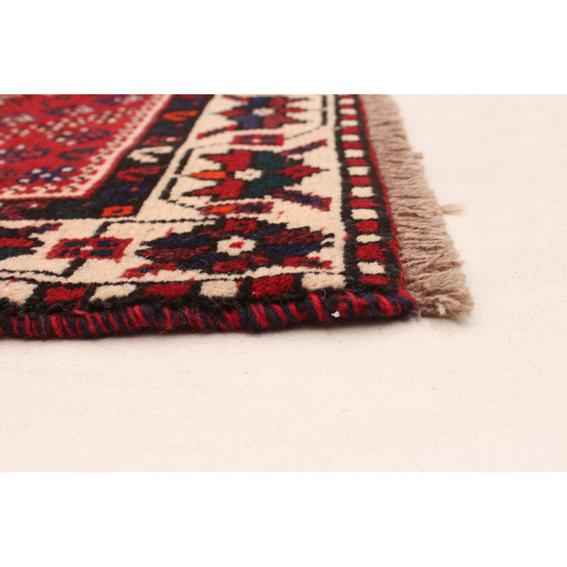 Tapis rouge rétro Ioan 5 pi 1 po x 6 pi 7 po
