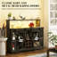 Buffet avec porte-verres et armoire à vin