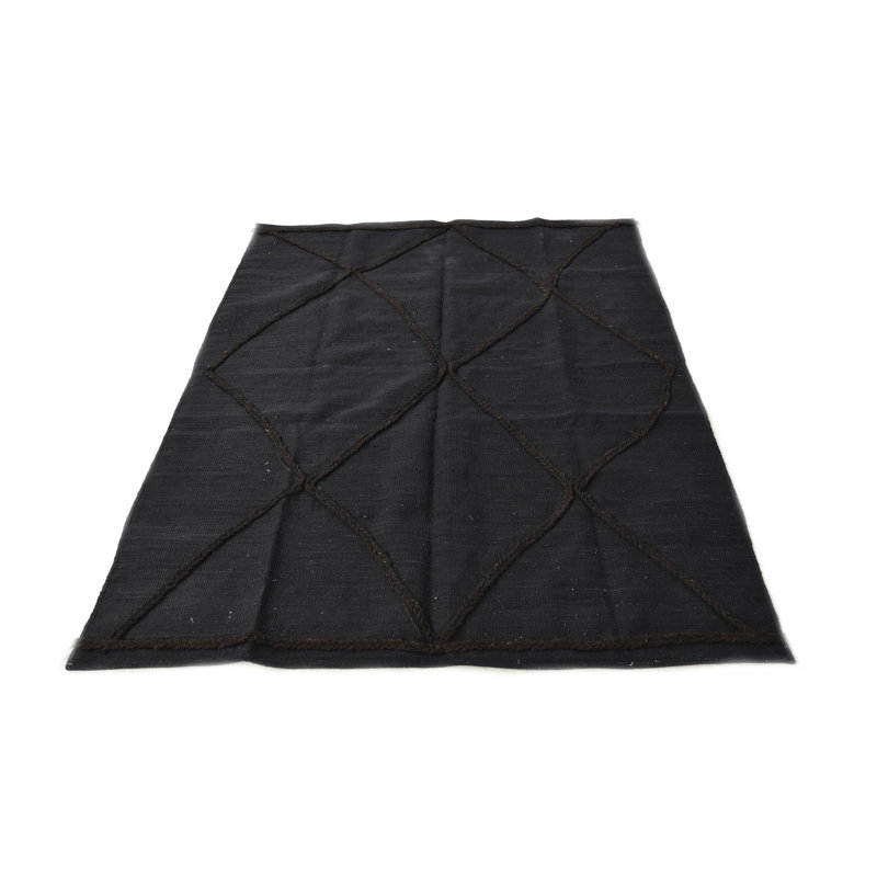Tapis noir Jessen