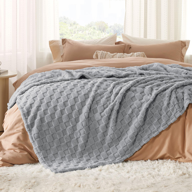 Bedsure 269gsm Fleece Blanket For Couch - Super Soft Cozy Blankets For Women GentleSoft™️, Queen, Silver Grey