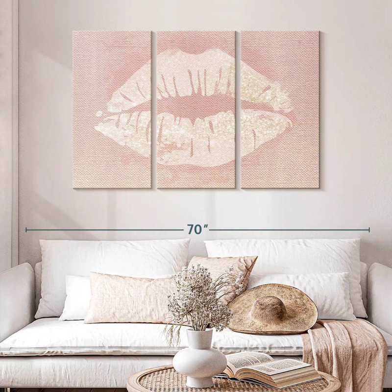 Shuttleworth Glitter Lips, 32" H x 50" W