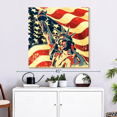 Nicci Statue Of Liberty American Flag