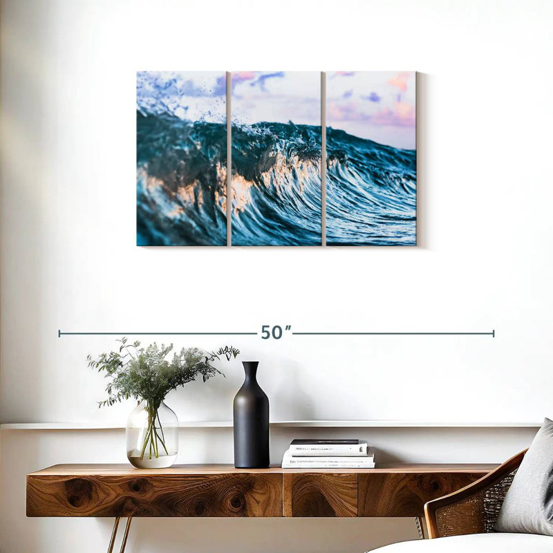Gillard Glassy Break, 20" H x 33" W