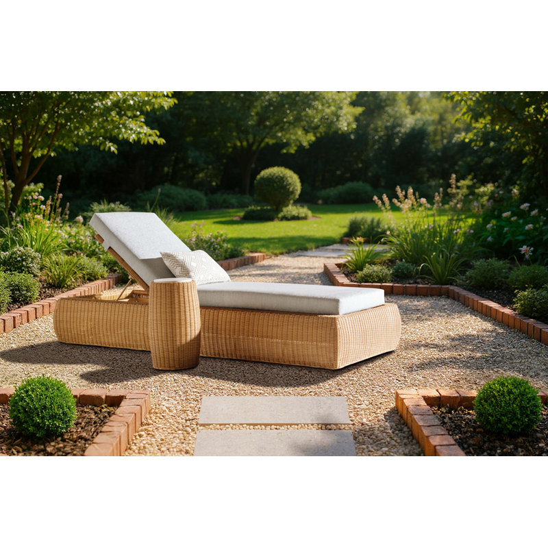 Finn Outdoor Round Side Table